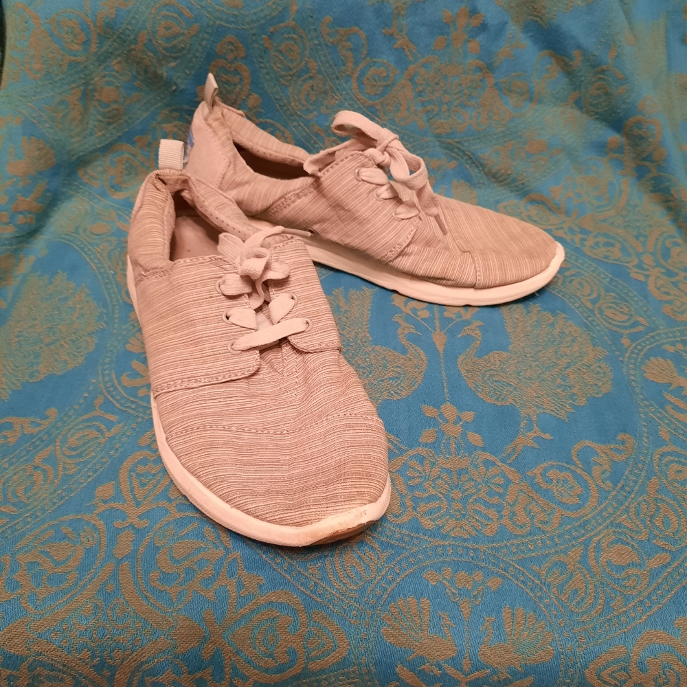 Tom's Women's Shoes 6.5